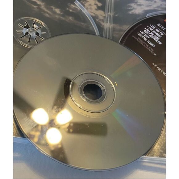 The 4400 - The Complete Fourth Season (DVD, 2008, 4 disc set) - Picture 7 of 11